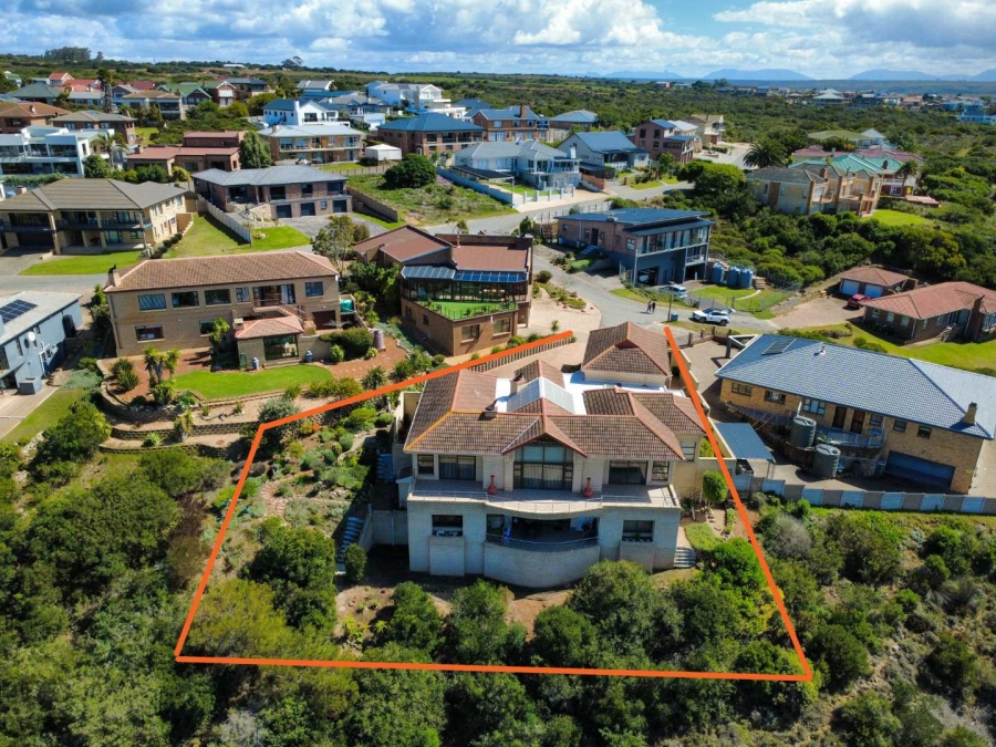4 Bedroom Property for Sale in Stilbaai Wes Western Cape